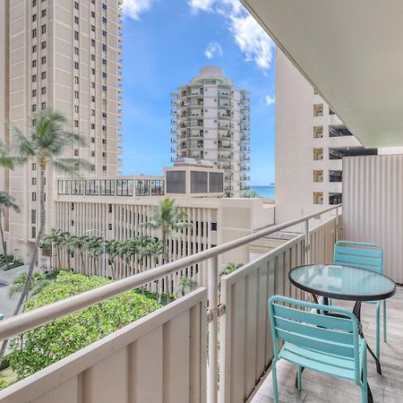 Seashore 62 Honolulu Room photo