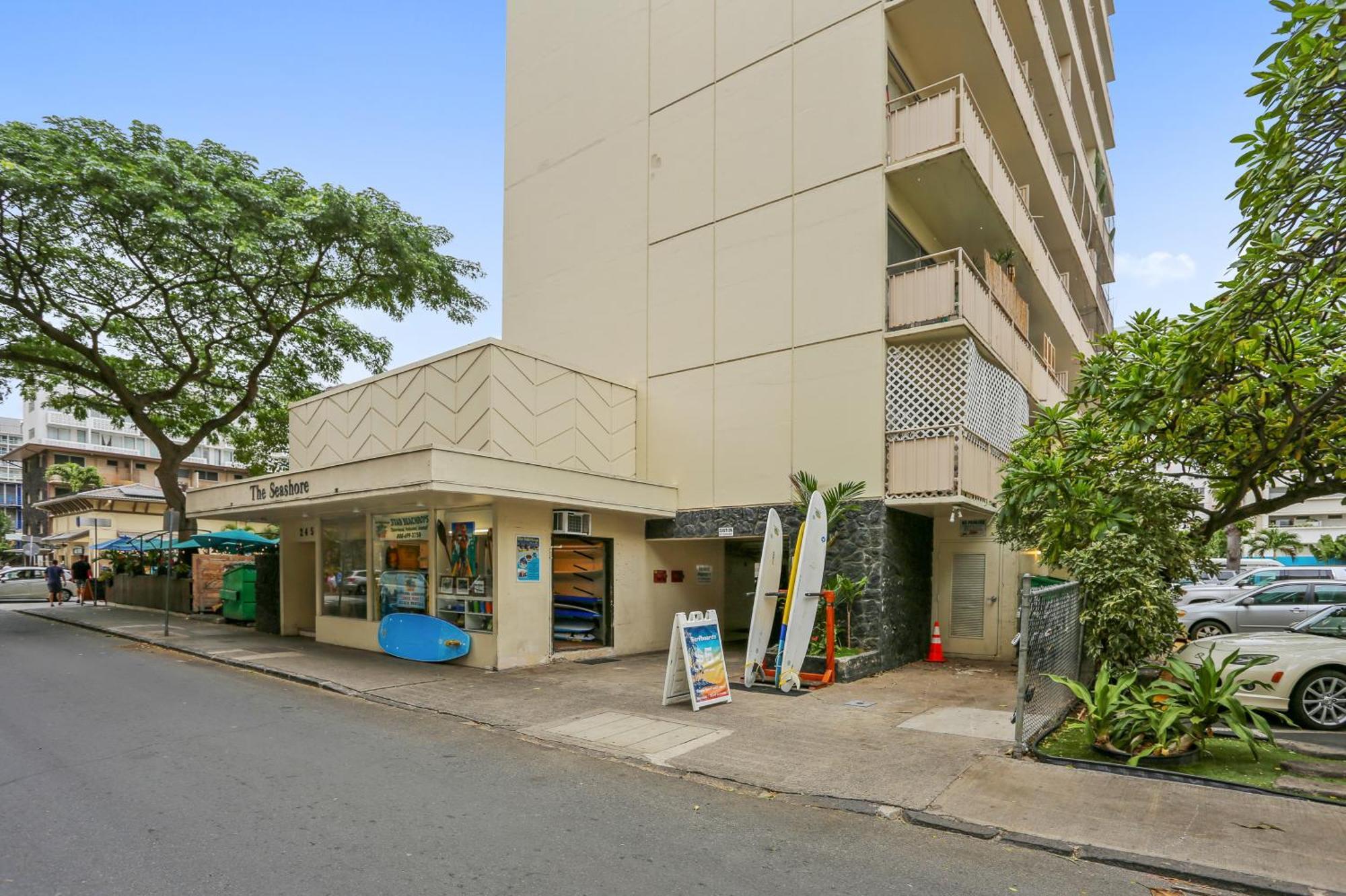 Seashore 62 Honolulu Room photo