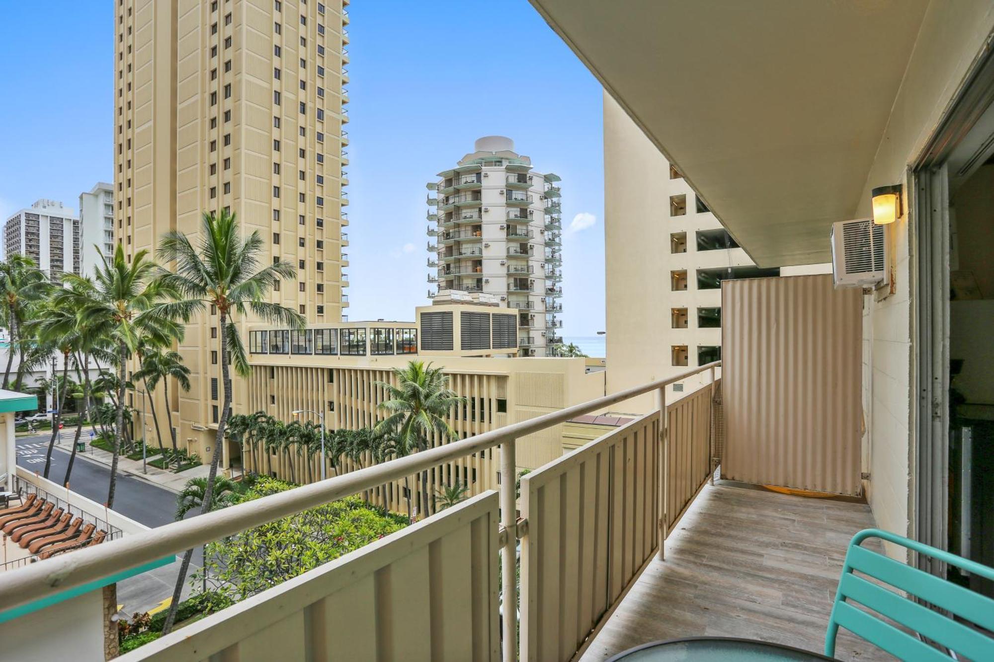 Seashore 62 Honolulu Room photo